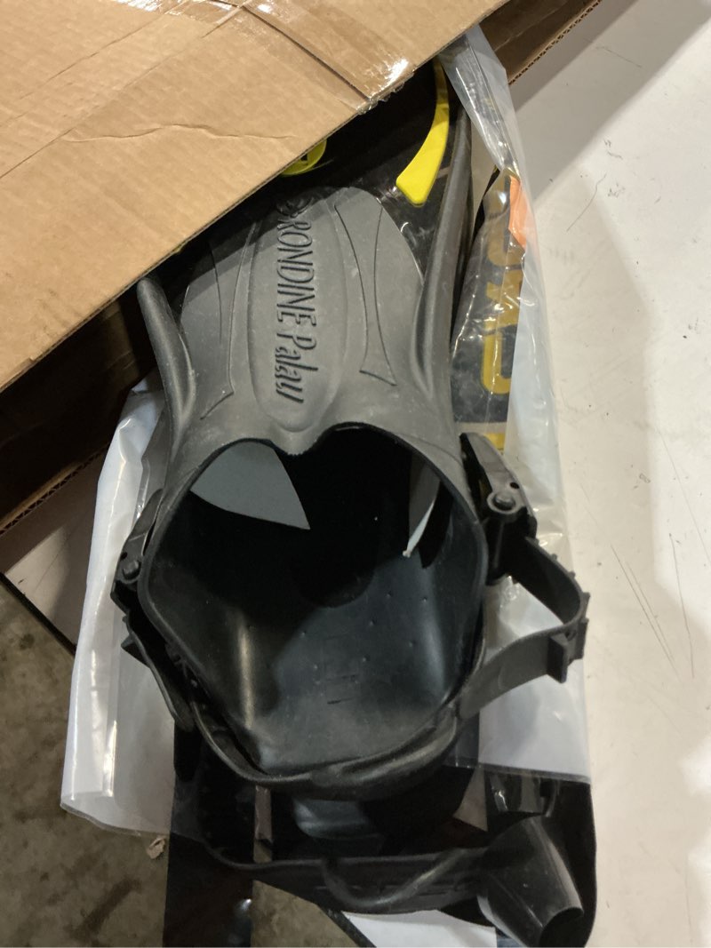 Condition photo showing As Is for cressi snorkeling adjustable fins for all family - long blade versatile open heel flippers - palau: made in italy black/yellow s/m us man 6½-8 us lady 7½-9 eu 38/41
