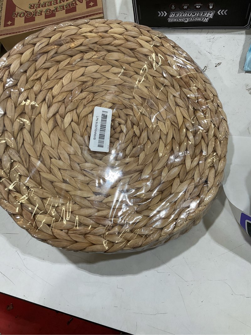 Condition photo showing Good Condition for dajamai boho placemats set of 4, round woven placemats for dining table, 13.8 inches water hyacinth wicker placemats, straw braided tablemats, round woven plate chargers set