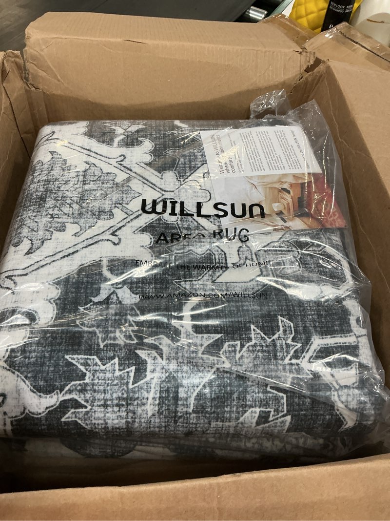 Condition photo showing Good Condition for WILLSUN Washable Area Rugs, 5x7 Non-Slip Boho Large Area Rugs for Living Room, Bedroom, Machine Washable Vintage Rug, Indoor Floral Print Carpet for Home Decor, Kid & Pet Friendly Mat Grey 5' x 7' (Rectangular)