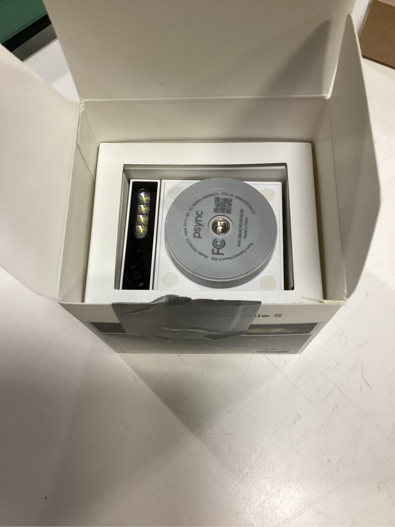 Condition photo showing Good Condition for genie s 2.7k hd indoor security camera with 6x zoom, 2-way audio, privacy protection, motion tracking for baby & pet, 350° pan & 135° tilt, 32gb local storage, compatible with alexa