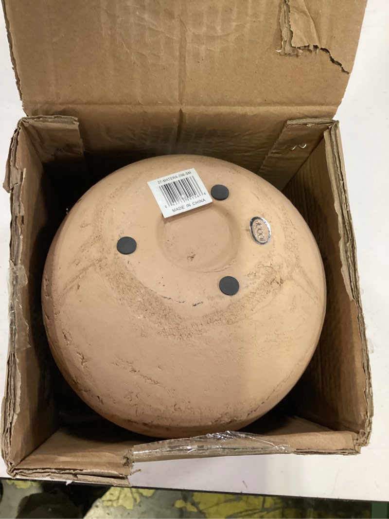 Condition photo showing Good Condition for abbott collection large planter with coloured rim - terracotta, natural/green (8.5" h)