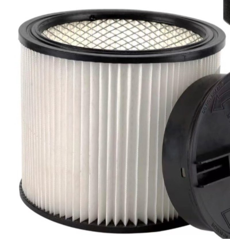 Air filter for vacuum