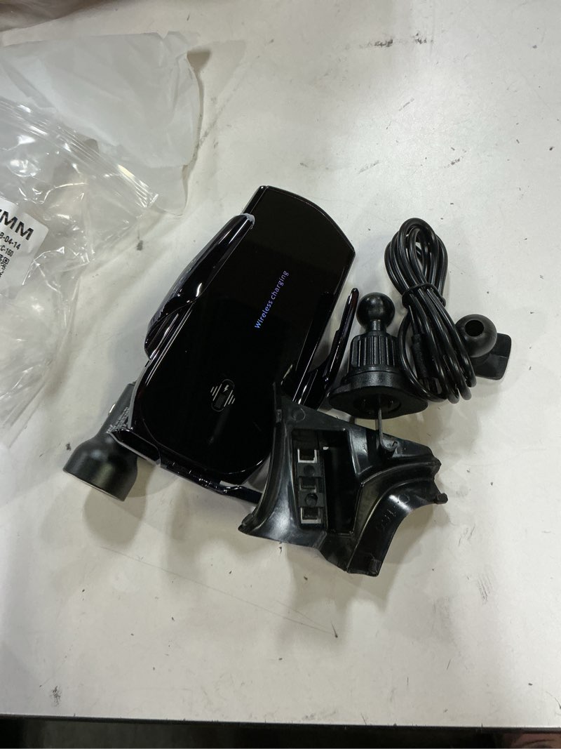 Condition photo showing Good Condition for car phone mount for honda cr-v 2017–2022, 15w wireless fast charging auto-clamping vent phone holder, one-hand operation, hands-free, 360° adjustable, without blocking airflow honda cr-v | 2017-2022