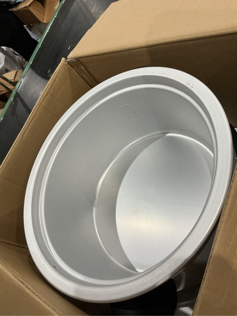 Condition photo showing Good Condition for ued aroma housewares 60-cup (cooked) (30-cup uncooked) commercial rice cooker (arc-1033e),whites