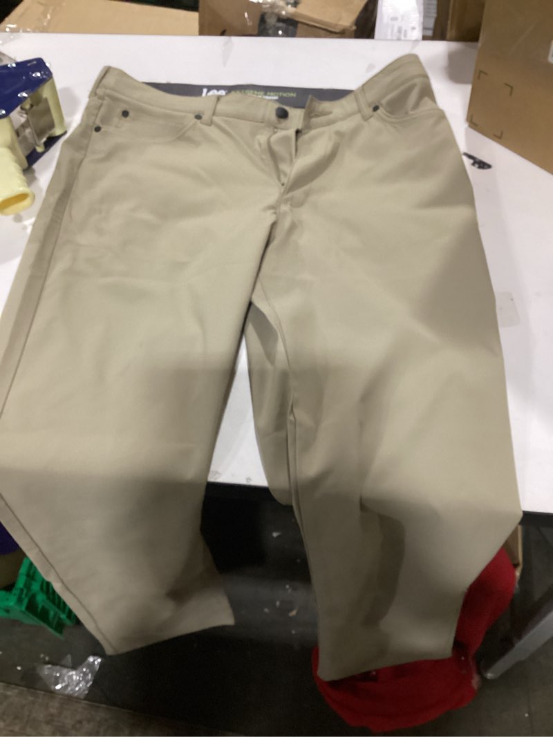 Condition photo showing Good Condition for Lee Mens Extreme Motion Performance 5 Pocket Regular Straight Pant 36W x 34L Kansas City Khaki