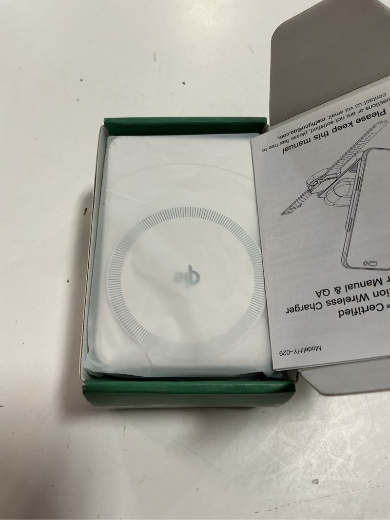 Condition photo showing New/Like New for qi2 certified 3 in 1 foldable wireless charger, compatible with magsafe charging station, 15w fast charger stand for iphone 17 16 15 14 13 12 series, apple watch, airpods with 30w adapter