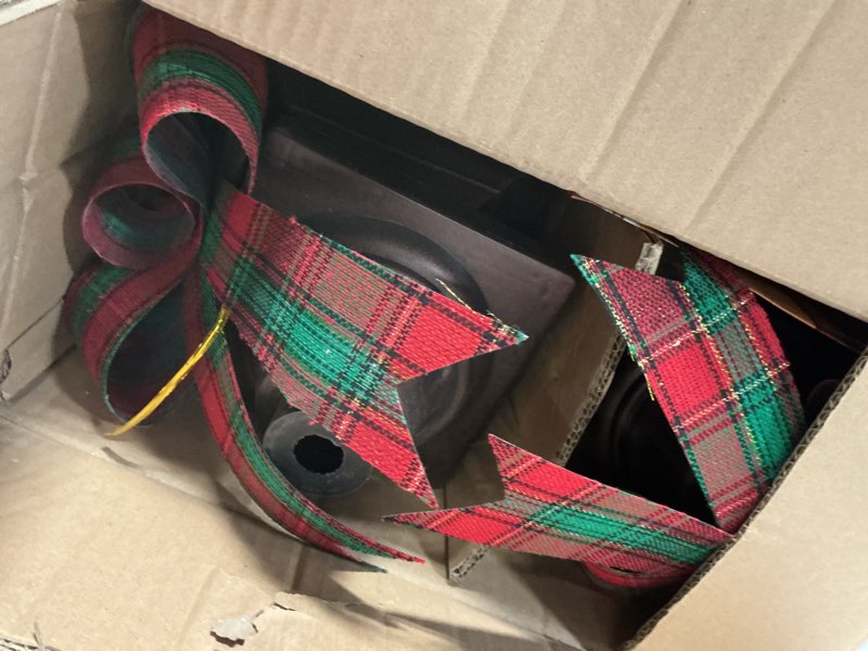 Condition photo showing Good Condition for GREATDAY 2Pack 3.5-Foot Christmas Decorated Pre-Lit Lamp Post with 20 LED Lights with Timer by Batteries Operated for Front Door, Entryway, Patio Porch Home Decorations,Indoor&Outdoor use