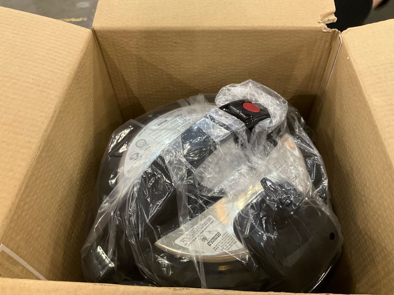 Moss & Stone Electric Pressure Cooker with Large LCD Display