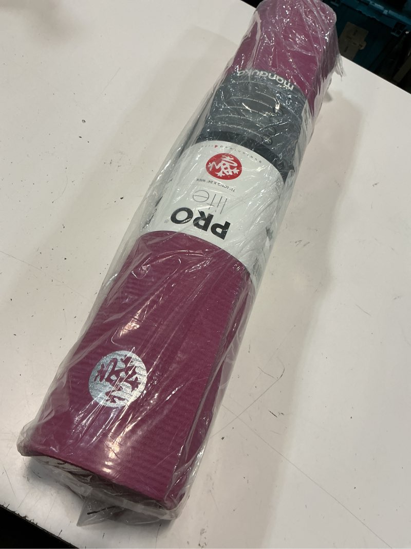 Condition photo showing New/Like New for manduka prolite 71inch mat - majesty color