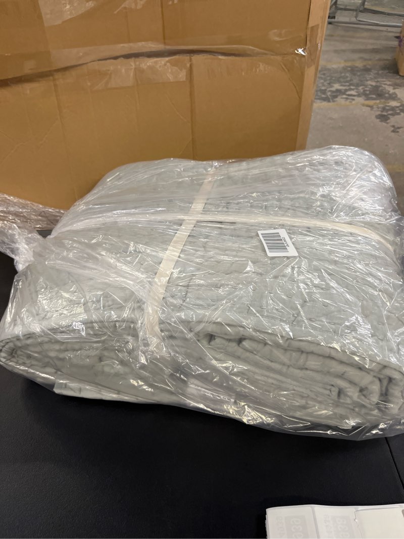 Condition photo showing Good Condition for european linen cotton stitch quilt set, king/cal king, mist
