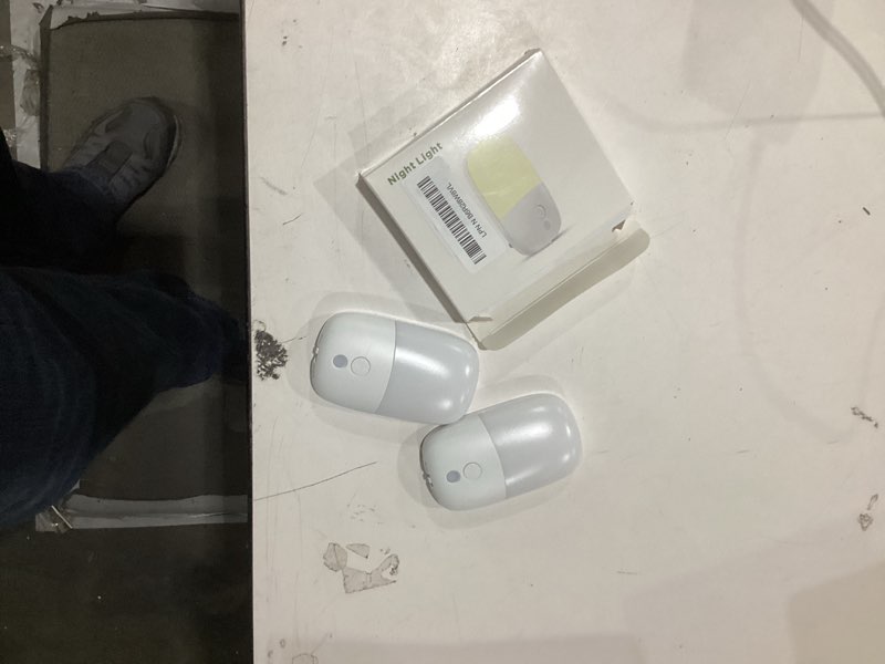Condition photo showing New/Like New for L LOHAS LED Night Lights Plug into Wall, [2 Pack] LED Dimmable Night Light with Light Sensors, 30/60LM Adjustable Brightness Nightlights, Soft White 3000K Automatic Night Light for Kid, Hallway Soft White 2 Count (Pack of 1)