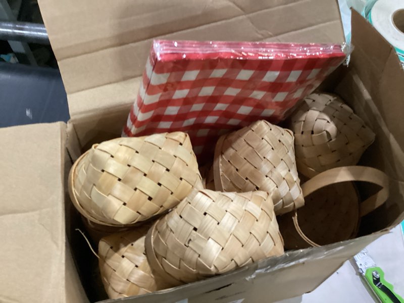 Condition photo showing Good Condition for geelin 24 pcs summer mini woven picnic basket party favor red white gingham paper napkins wood chip mini flower fruit picnic basket chip for summer wedding party baby shower decoration (medium) medium 24