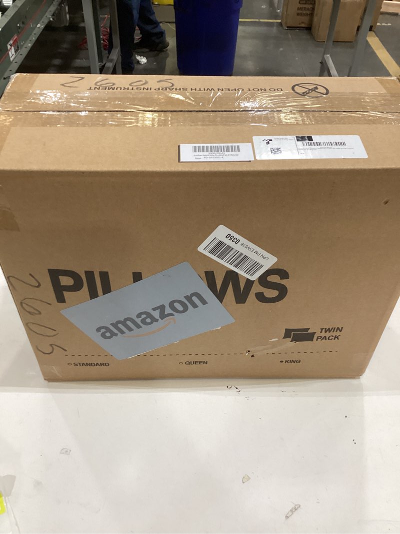 Condition photo showing New/Like New for puredown® Goose Feathers and Down White Pillows with 100% Soft Cotton Cover, Bed Sleeping Hotel Collection Pillows Set of 2 King Size Classic White King (Pack of 2)