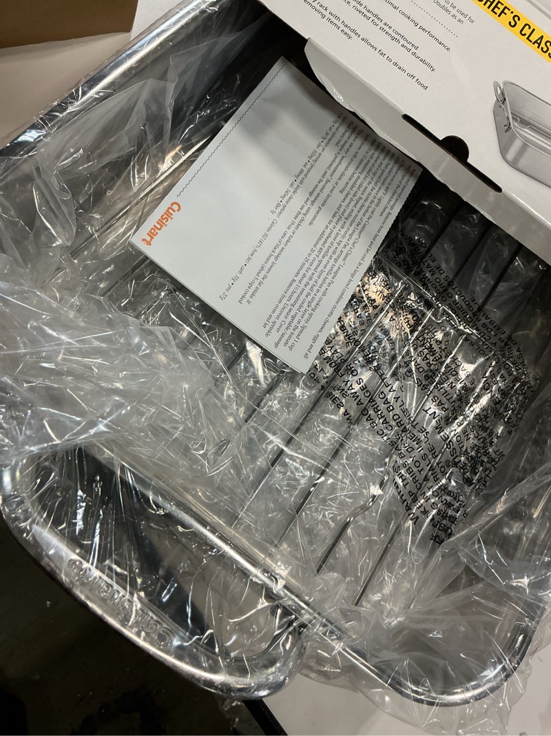 Condition photo showing Good Condition for Cuisinart 7117-14RR 14-Inch Chef's-Classic Cookware-Collection, Lasagna Pan w/Stainless Roasting Rack, Stainless Steel