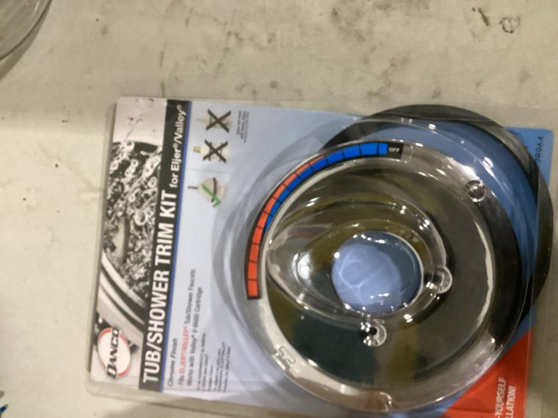 Condition photo showing Good Condition for single-handle tub/shower faucet trim kit in chrome without valve for eljer and valley faucets (valve not included)