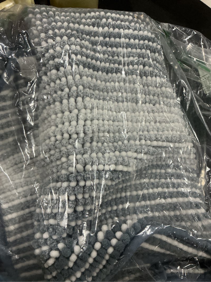 Condition photo showing Good Condition for BSICPRO Bathroom Rugs and Mats Sets, 2 Piece Thick Absorbent Chenille Bath Mat Rug Set Non Slip, Sof