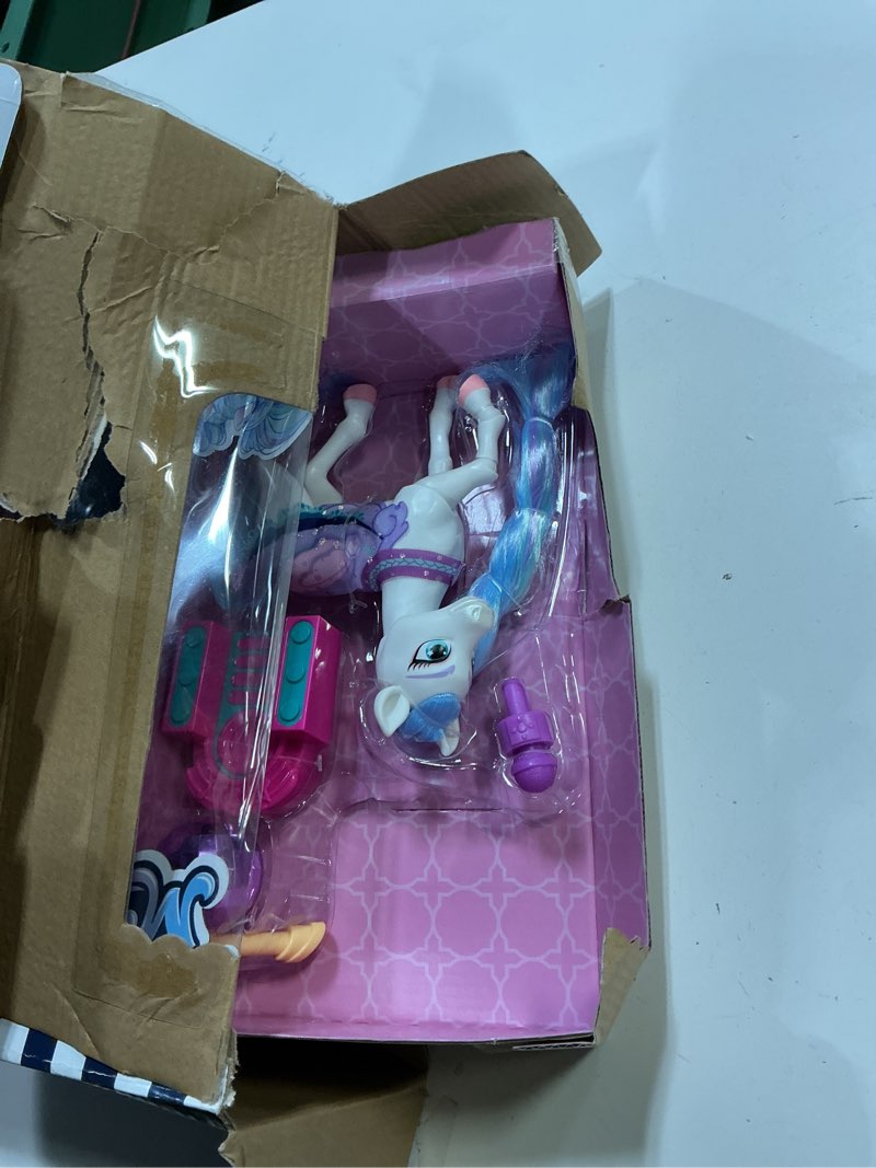 Condition photo showing New/Like New for Wild Manes Horse Toys Perla's Clubhouse Trailer Playset with Perla Horse Doll Figure, with Over 25 Interactive Features One Size
