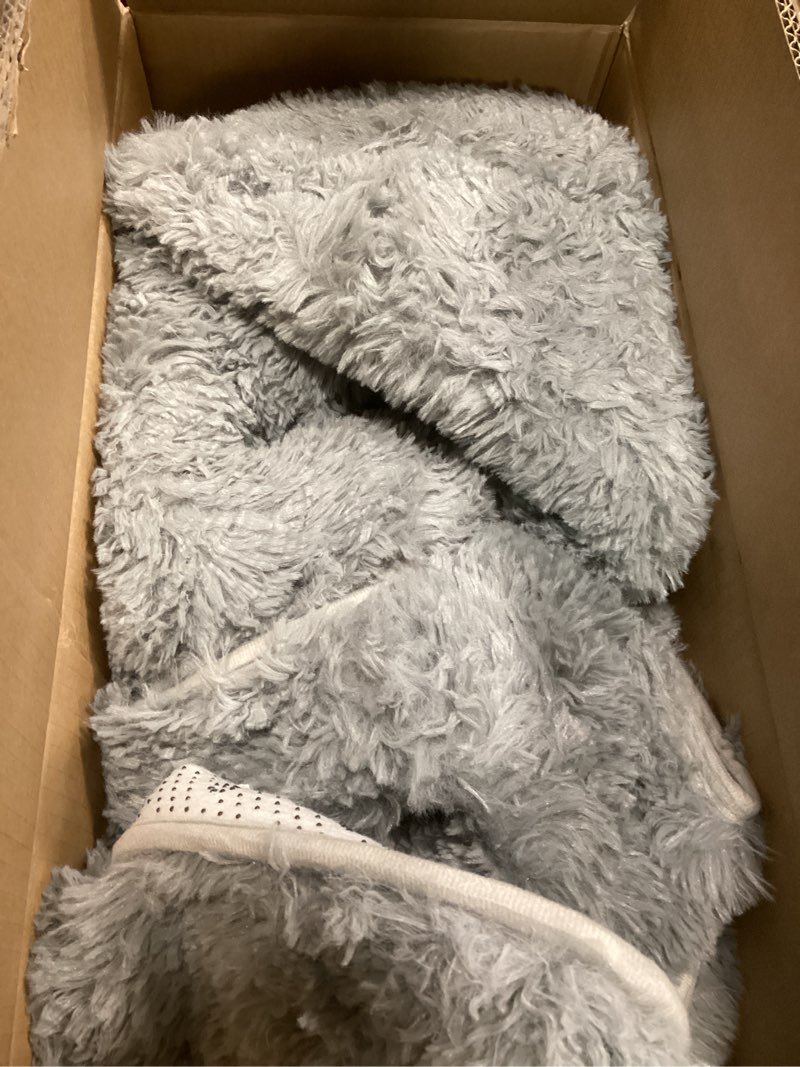 Condition photo showing As Is for 8x10 Area Rug for Living Room: Fluffy Shag Soft Washable Rugs Large Fuzzy Plush Indoor Carpet for Bedroom Nursery Playroom Kids Girls Boys Room (Dark Grey, 8'x10') Dark Grey 8' x 10' (Rectangular)