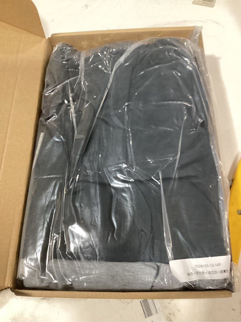 Condition photo showing New/Like New for 4 pack boy's cargo shorts kids athletic basketball bermuda elastic waist sweat shorts with pockets 5-16 years black, dark gray, light heather gray, navy blue 13-14 years