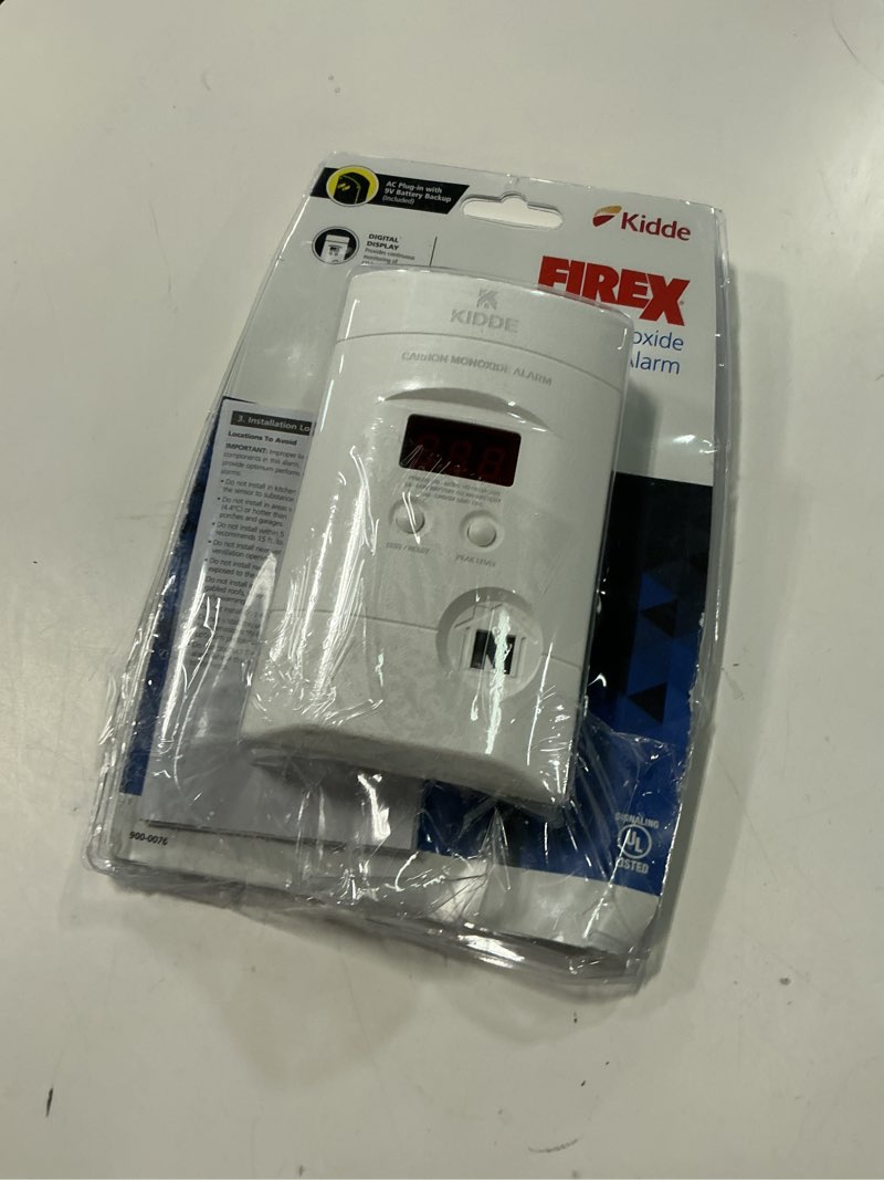 Condition photo showing As Is for Kidde Carbon Monoxide Detector, Plug In Wall with 9-Volt Battery Backup, Digital LED Display 1 Pack White