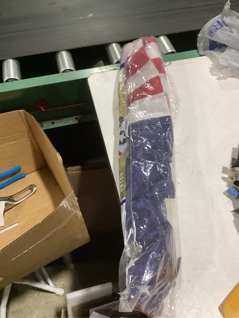 Condition photo showing As Is for independence flag 2.5 ft x 4ft us nylon banner