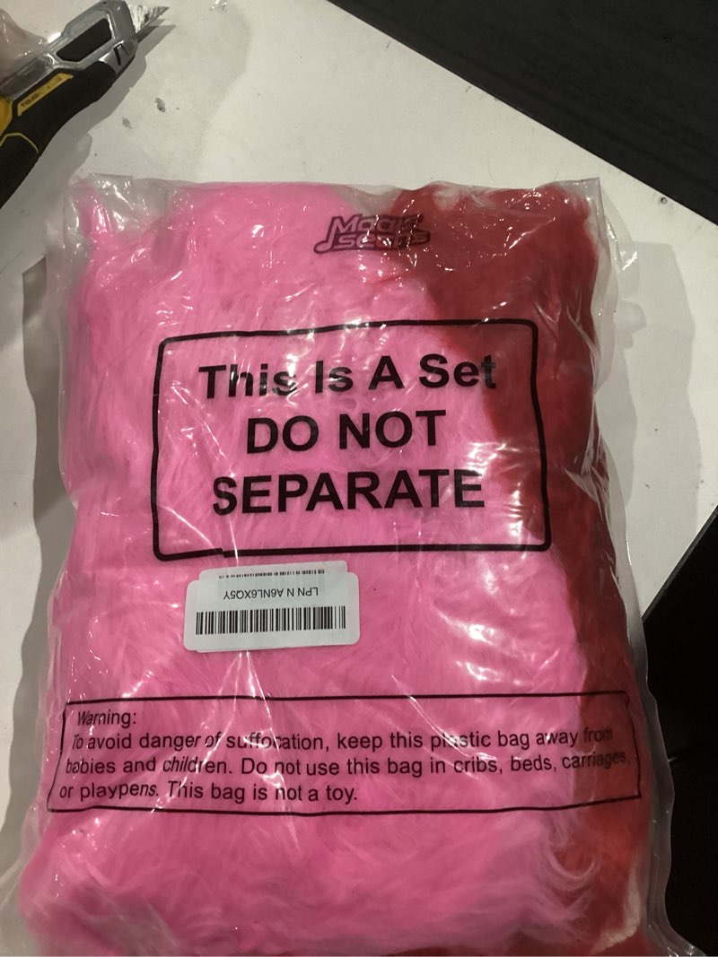 Condition photo showing As Is for 6 Pcs Valentine's Day Heart Shaped Rug for Bedroom Fluffy Faux Fur Rugs Shaggy Floor Mat Valentines Day Bathroom Decor Non Slip Bath Mat 13 x 16 Inch Small Red Pink Doormat for Classroom Home Long Pile Heart