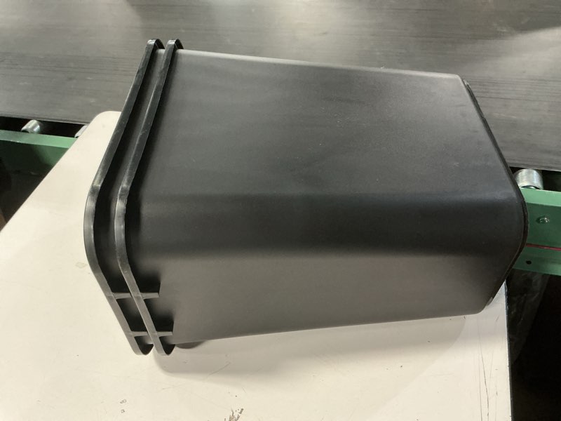 Condition photo showing Good Condition for (Similar to stock photo) Highmark Wastebasket, 7 Gallons, 14 1/2in.H x 10 1/2in.W x 15 1/4in.D, Black, WB0189