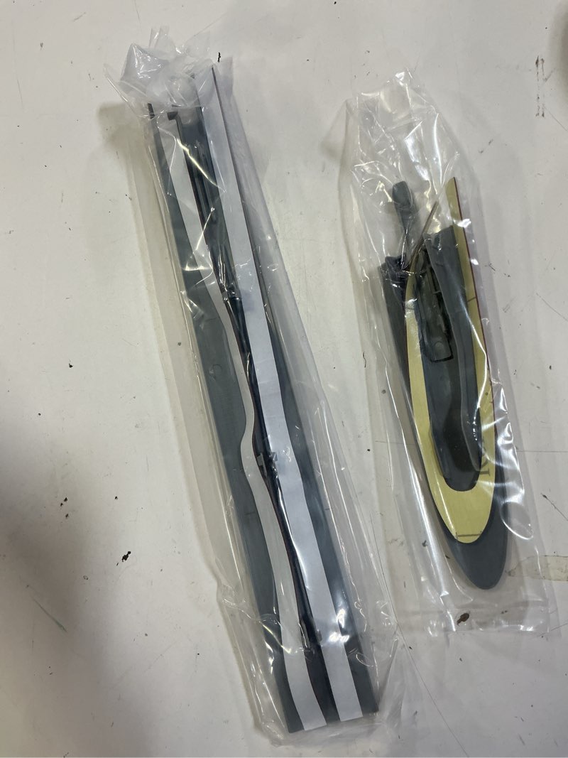 Condition photo showing As Is for hoypeyfiy left or right convertible roof top hinge cover with clip 54377184037, 54377184038 replacement for bmw 328i 2007-2013, 335i 2007-2013, 428i 2014-2016, m3 2008-2013, m4 2015-2020 (right)