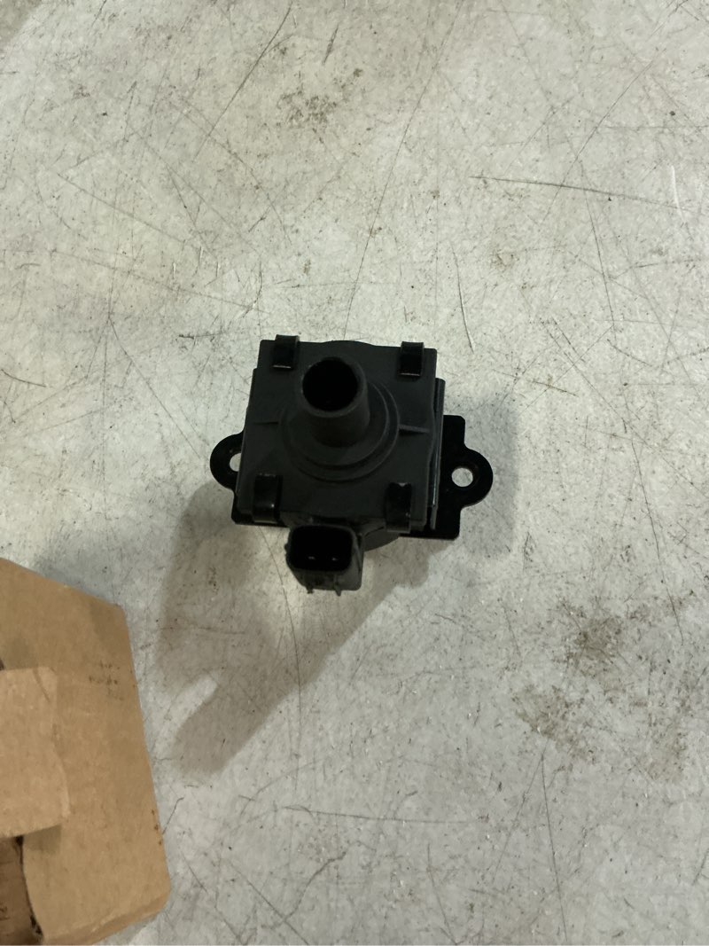 Condition photo showing Good Condition for evaporative emissions vapor canister vent solenoid purge valve 911-762 17310s5al31 cp216 cp413 compatible with rl rsx civic cr-v 2001 2002 2003 2004 2005 01 02 03 04 05 (select)