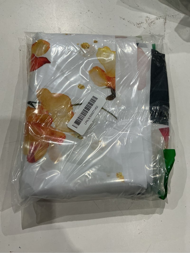 Condition photo showing Good Condition for avezano wildflower graduation backdrop watercolor floral class of 2026 graduation decorations congrats grad banner (7x5ft)