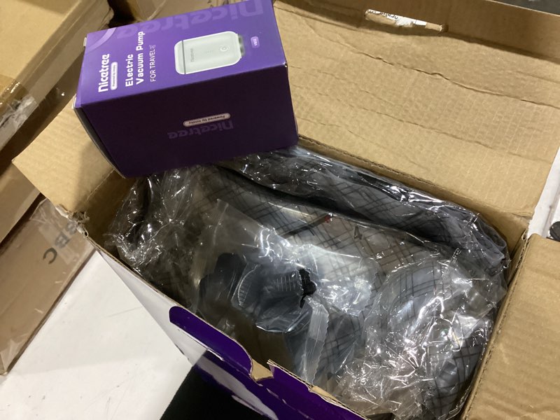 Condition photo showing New/Like New for (product same, amount differs) nicetree 18-pack wireless vacuum seal bags with rechargeable pump | 3 sizes (20/24/28 inch) travel vacuum storage bags for clothing, bedding & seasonal storage | space saver for luggage 18 pack
