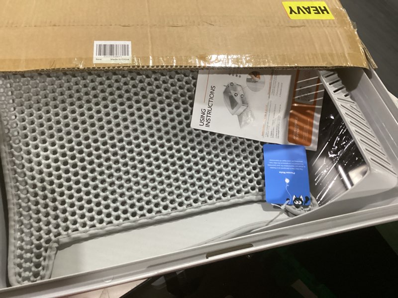 Condition photo showing Good Condition for Stainless Steel Litter Box | XL Enclosed Cat Litter Boxes with Lid for Big Cats | High Sided, Anti-Urine Leakage | Non-Stick Bottom & Includes Litter Mat & Metal Scoop