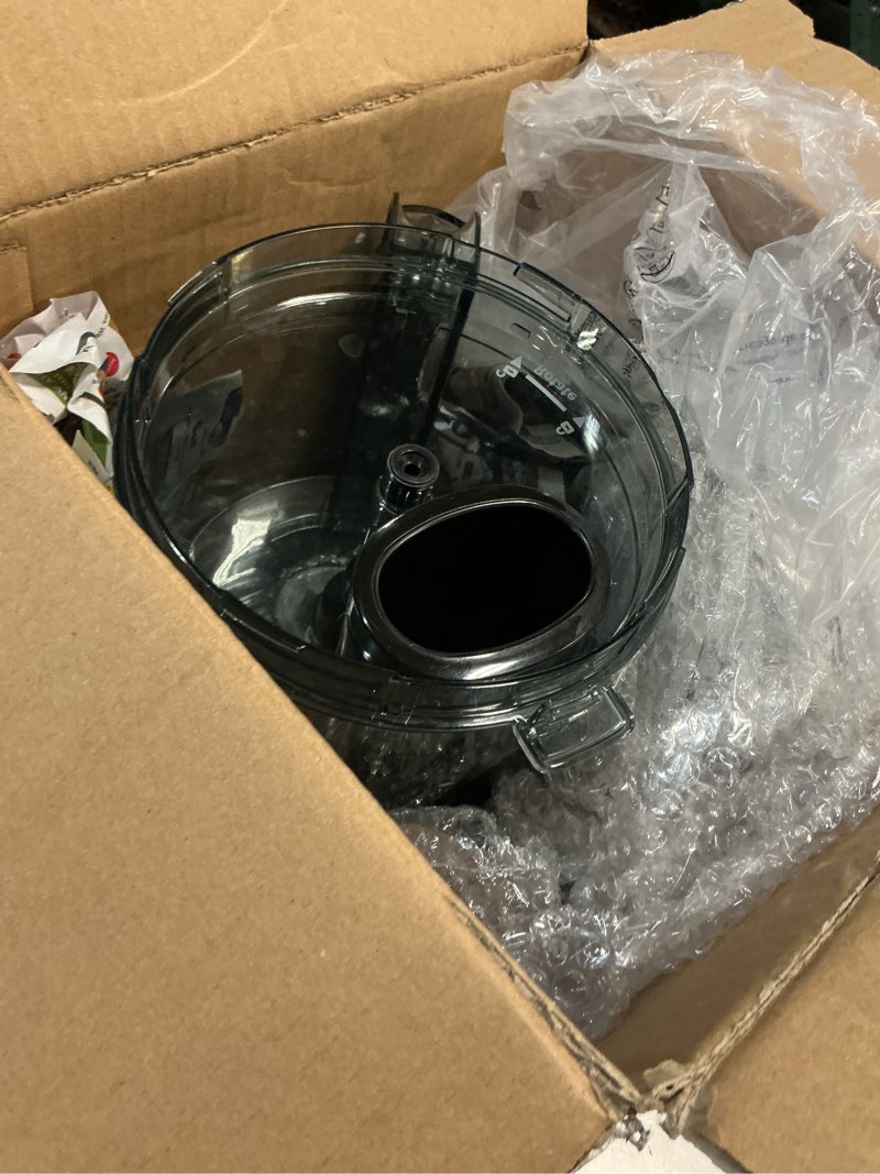 Condition photo showing As Is for food processor and blender combo, 88 oz food chopper for meat, vegetable and dough, 70 oz 700w glass jar blender with 2 speeds and pulse for smoothie, nutrient extractions, and more black