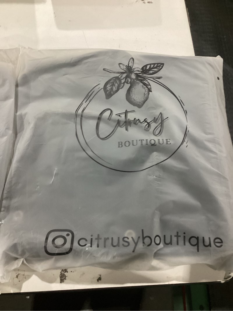 Condition photo showing New/Like New for Citrusy Boutique TSA Airline Approved PU Leather Luxury Pet Carrier - Size XS/S - for Small Dogs and Cats