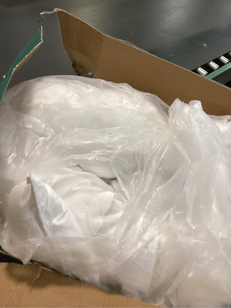 Condition photo showing As Is for TEXARTIST Premium 2100 Series King Comforter All Season Breathable White Comforter Soft 4D Spiral Fiber Quilted Down Alternative Duvet Insert with Corner Tabs Luxury Hotel Style (90"x102") King Comforter White Comforter