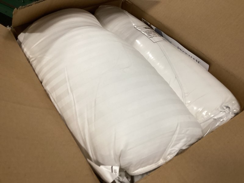 Condition photo showing Good Condition for Beckham Hotel Collection Bed Pillows Standard/Queen Size Set of 2 - Original Soft Down Alternative Pillow for Sleeping - Soft Support for Back, Stomach or Side Sleepers