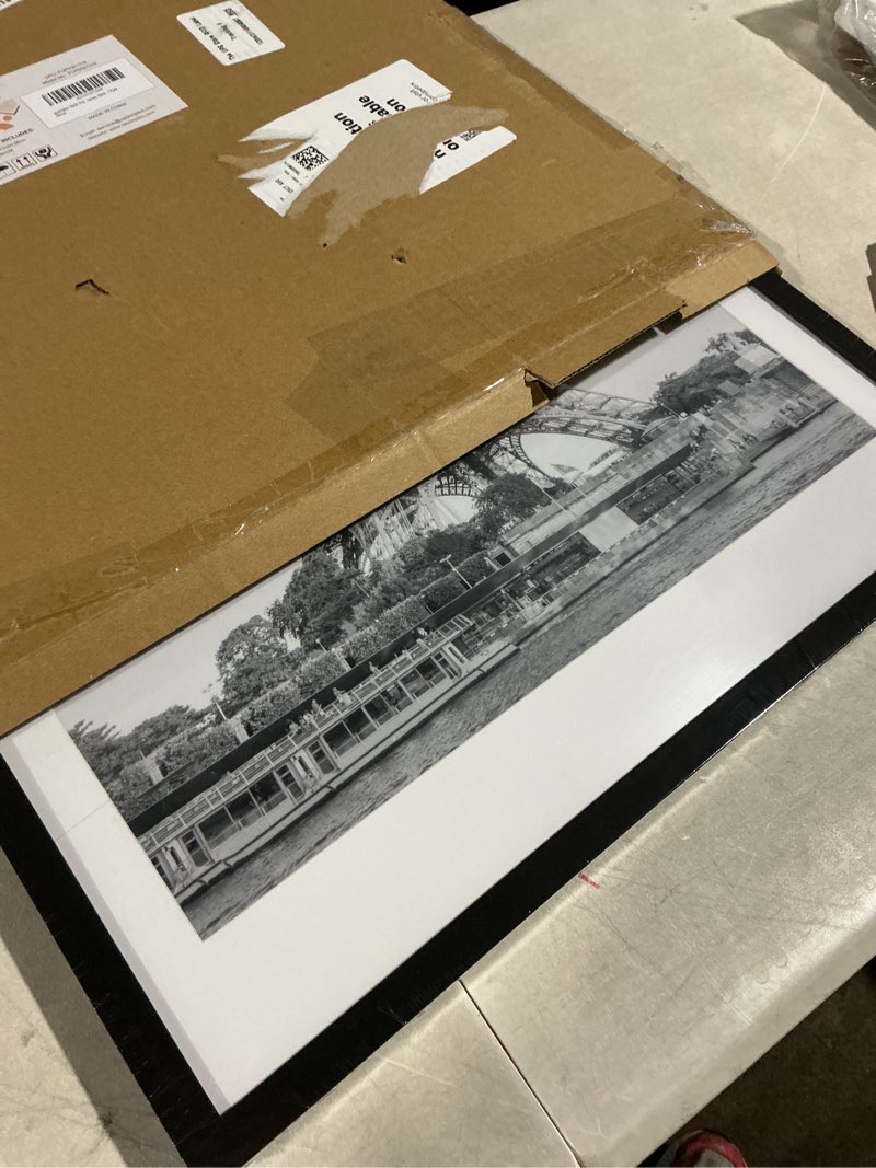 Condition photo showing Good Condition for upsimples 18x24 Picture Frame, Display Pictures 16x20 with Mat or 18 x 24 Without, Wall Hanging Poster Frames, Black, 1 Pack