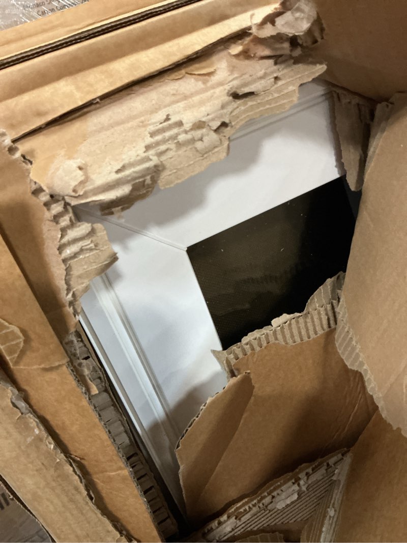 Condition photo showing Good Condition for 23.5 x 47.5 white double-pane insulated glass left-hand hinged vinyl casement window with screen