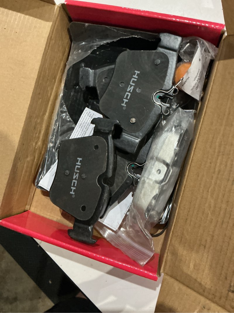 Condition photo showing Good Condition for husch d1872 rear ceramic brake pads kit fit for mercedes-benz c43 amg 2017-2023, for c450 amg 2016-2016, for glc300 2016-2023, for glc350e 2018-2020, for glc43 amg 2017-2018 d1872-9101