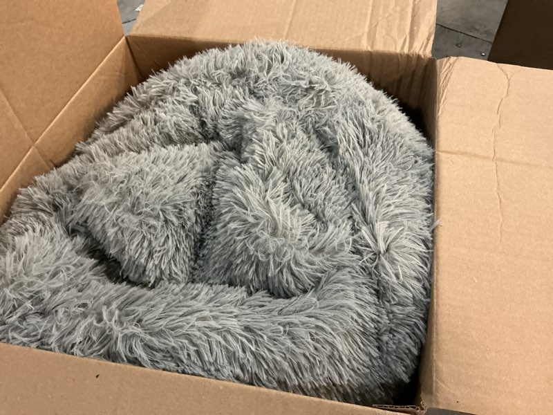 Condition photo showing Good Condition for 8x10 area rugs for living room bedroom rug, large shaggy soft plush furry bedside rug, area rugs for home decor (light grey, 8x10 feet) 8' x 10' (rectangular) light grey