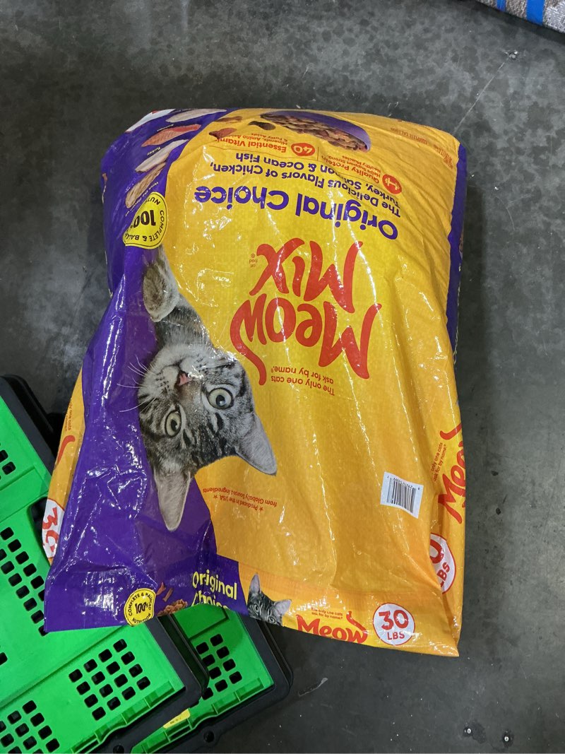 Condition photo showing New/Like New for meow mix original choice dry cat food, 30 lb. bag
