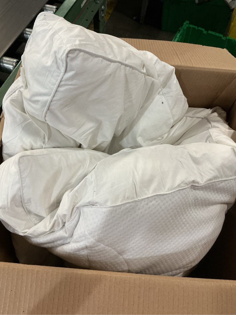 Condition photo showing As Is for (Unknown size)Dual Layer 2 Inch Memory Foam Mattress Topper Queen Size, 1.5 Inch Cooling Gel Memory Foam and 0.5 Inch Goose Down Fibers Mattress Pad Cover for Pressure Relieving(60\"x80\") Queen White