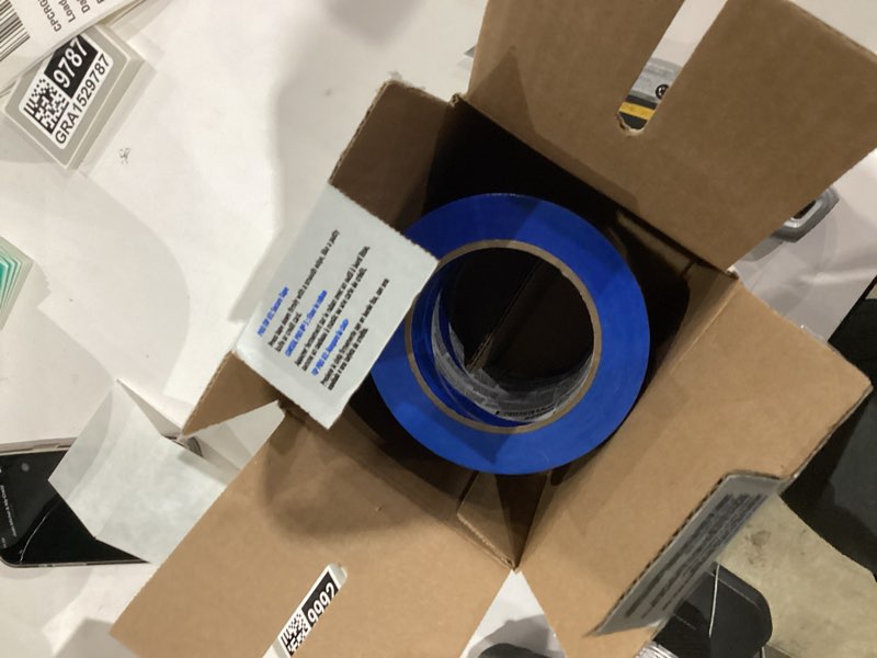 Condition photo showing New/Like New for ScotchBlue Original Multi-Surface Painter's Tape, 0.94 Inches x 60 Yards, 4 Rolls, Blue, Paint Tape Protects Surfaces and Removes Easily, Multi-Surface Painting Tape for Indoor and Outdoor Use