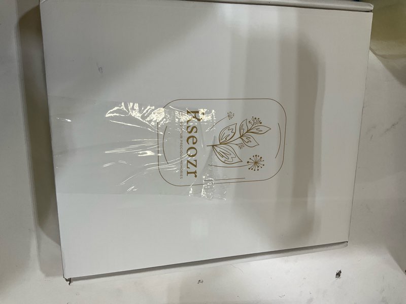 Condition photo showing Good Condition for photo book