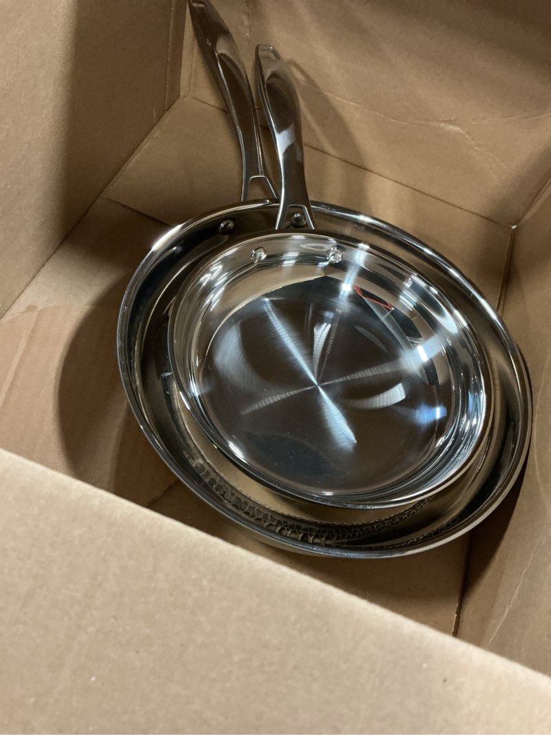 Condition photo showing Good Condition for Amazon Basics 2-Piece Oven Safe, Riveted Handle Stainless Steel Induction Frying Pan Set - Silver, 8-inch & 10-inch