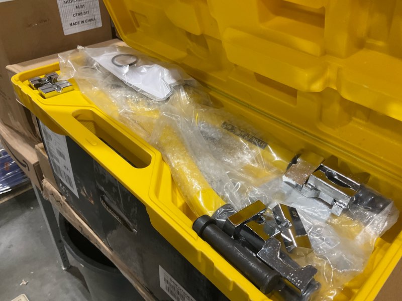 Condition photo showing Good Condition for hydraulic crimping tool