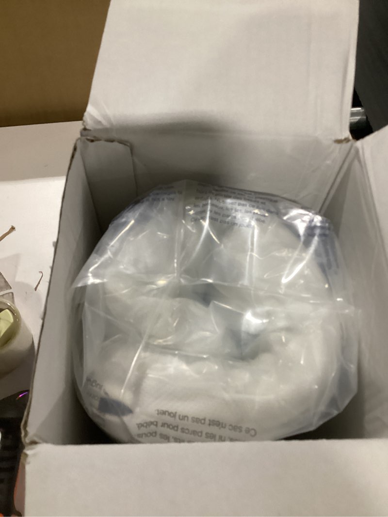Condition photo showing Good Condition for Casper Sleep Standard Foam Pillow – Cooling Memory Foam, Supportive Comfort for Side Sleepers, Breathable & Pressure-Relieving Standard Essential Cooling Foam Pillow Single Pack