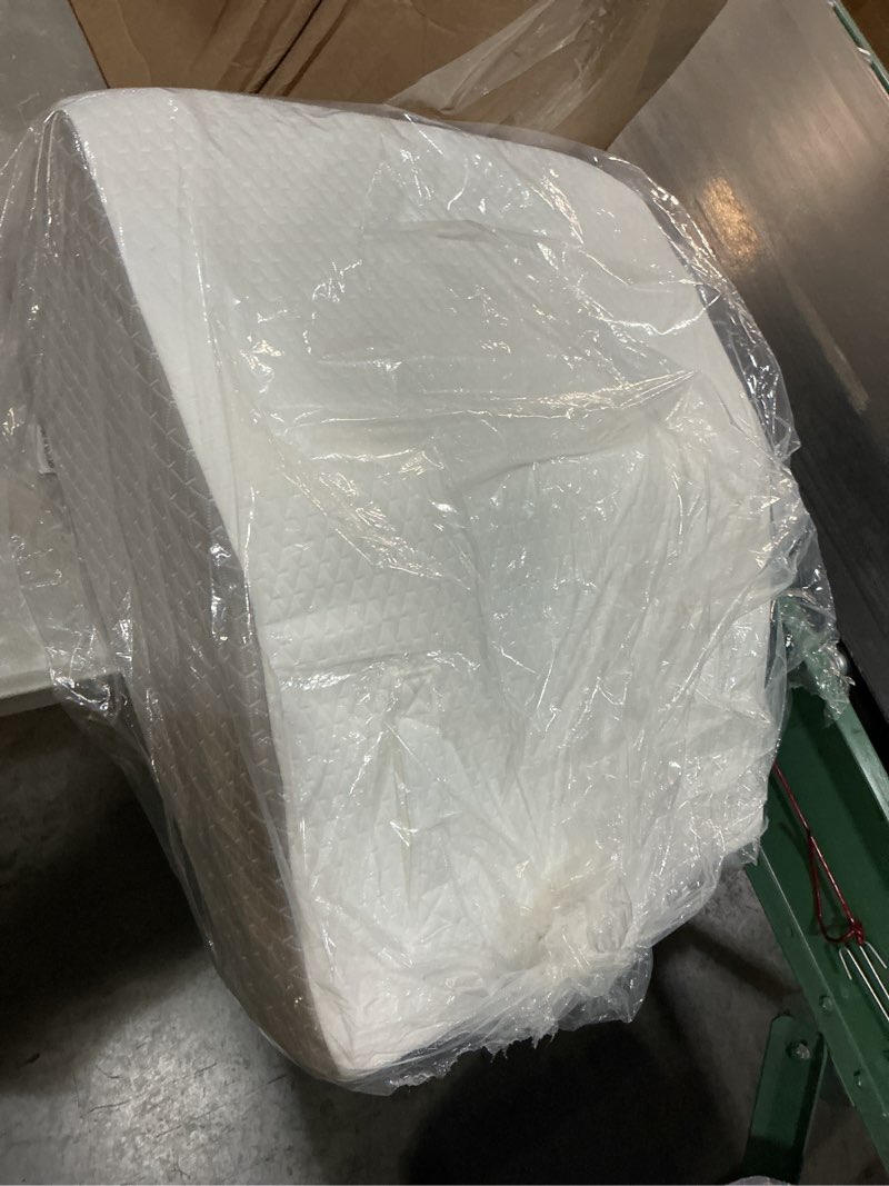 Condition photo showing Good Condition for ebung memory foam leg elevation pillow - support pillow to raise feet for better elevation, circulation, leg swelling wedge design for comfort and recovery
