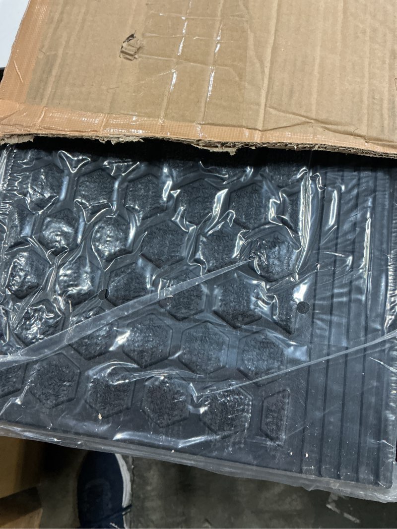 Condition photo showing New/Like New for rubber stair treads outdoor 42"x10" 5-pack - heavy-duty outdoor stair treads non-slip weather resistant - exterior rubber mats for wooden steps - anti slip step covers by thunder grip black 42” x 10” x 5p