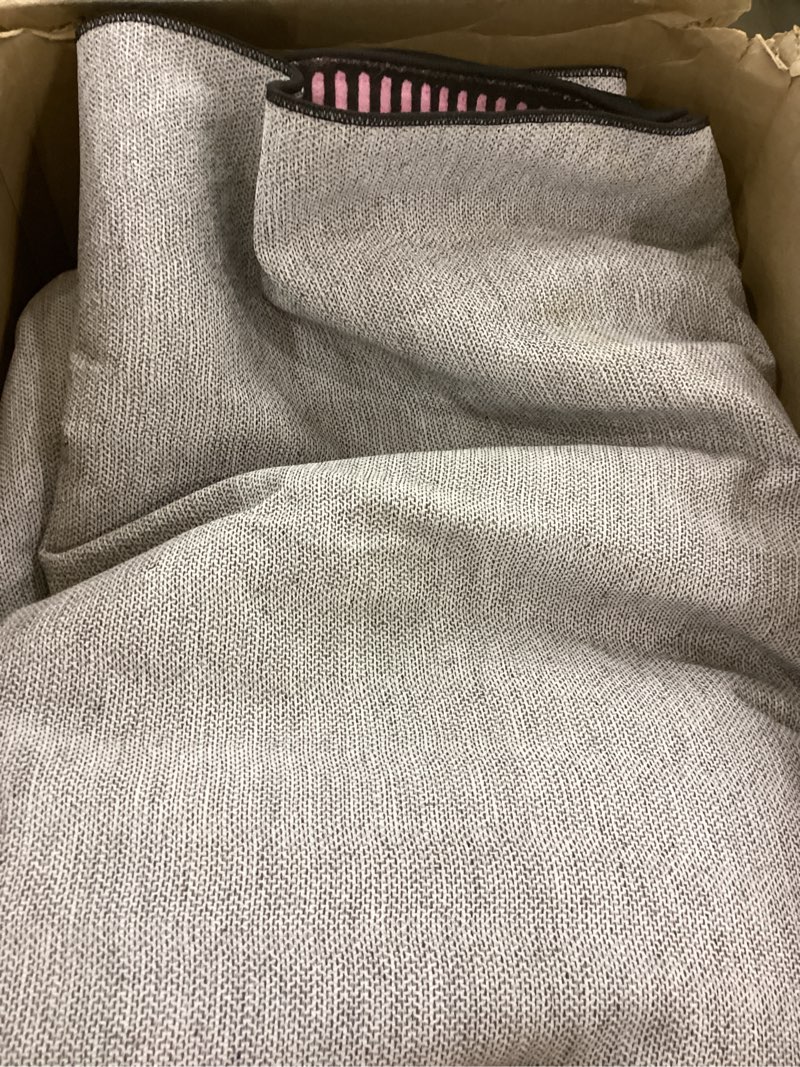 Condition photo showing Good Condition for Area rug